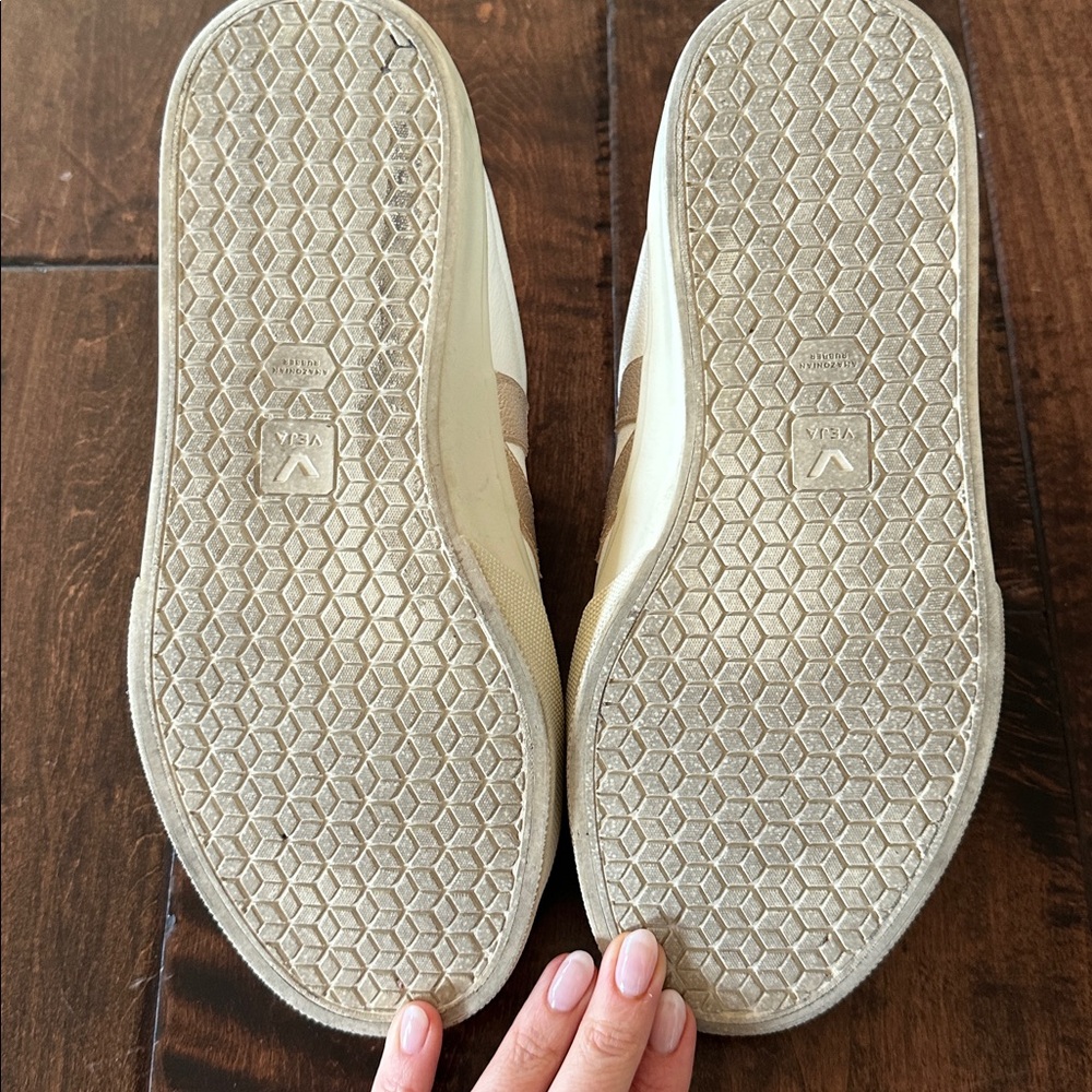 Veja velcro sneakers - Picture 6 of 6